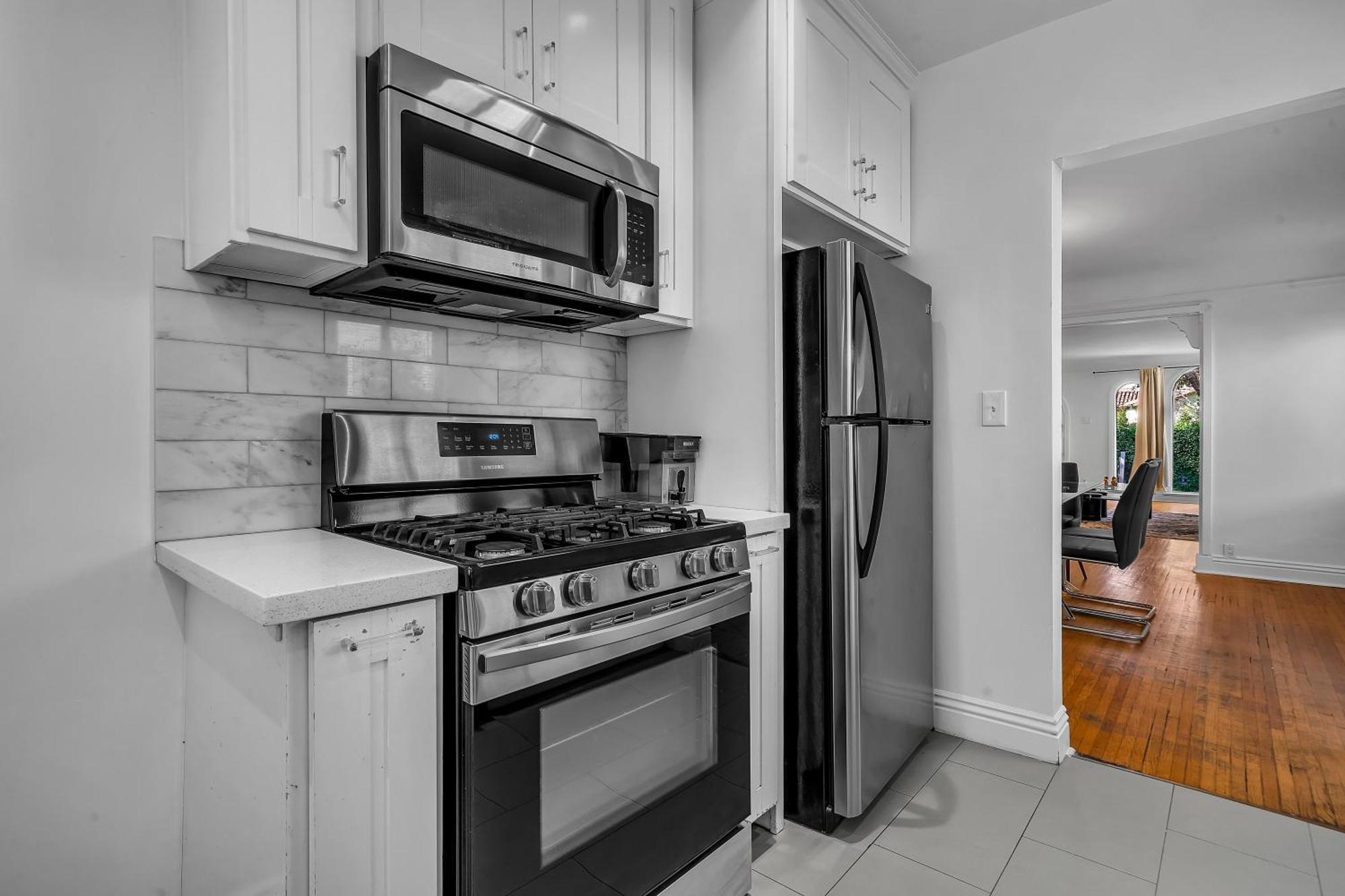 Apartamento Luxury Two Story 2-bedroom & Office Near West Hollywood Los Angeles