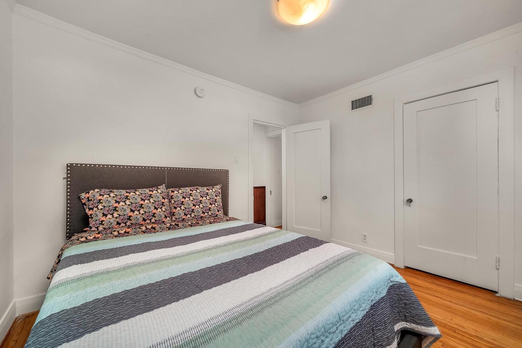 Apartamento Luxury Two Story 2-bedroom & Office Near West Hollywood Los Angeles